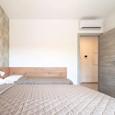 One Life Suites-9 By Interhome דירה ביביונה